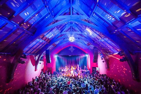 The chapel san francisco. The Chapel: A San Francisco, CA Bar. ... Originally built as a mortuary in 1914, The Chapel is real estate developer and restaurateur Jack Knowles' music venue and restaurant located in the heart ... 