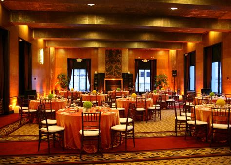 The city club of san francisco. Comprising three buildings that date back to the 1900s, the One Kearny building is home to event venue, One Kearny Club. The 370sqm venue hosts events ranging from small meetings to all day ... 