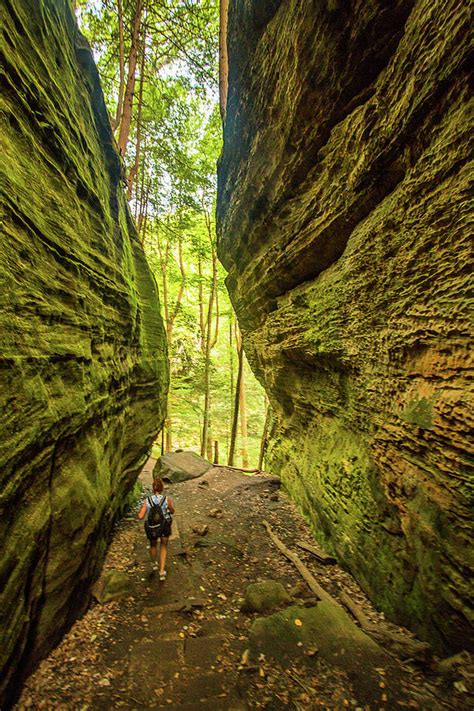 The cliffs hocking hills. As the only true cave found within Hocking Hills State Park, the 0.50 mile trail to see Rock House is one of the most popular destinations in the entire state park. With a main corridor spanning 200 feet long by 30 feet wide, it’s been home to various groups of people over the several thousand years that this corner of Ohio has been inhabited. Archeological … 