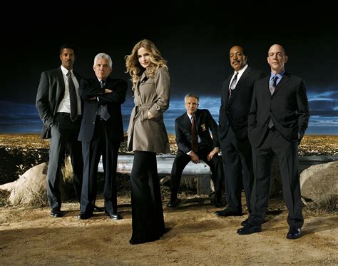 The closer tv series season 1. Golden Globe winner and Emmy® nominee Kyra Sedgwick stars as Deputy Police Chief Brenda Leigh Johnson, the no-nonsense boss of the elite Priority Homicide Division of the Los Angeles Police Department, in the critically acclaimed series The Closer, ad-supported cable’s #1 series of all time. 
