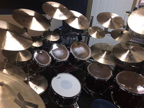 The complete cymbal guide for the drumset. - The complete guide to preparing and implementing service level agreements.