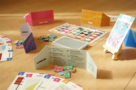 The component design of „Modern Art“ - Studio Oink Games