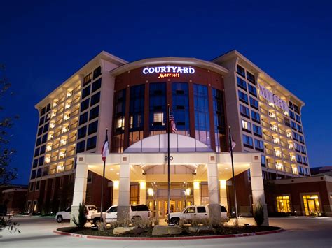 The courtyard by marriott. The National Zoological Park is 20 minutes from Courtyard by Marriott Silver Spring Downtown. The Washington Monument and downtown Washington, D.C. are 25 minutes from the hotel. Couples in particular like the location – they rated it 9.0 for a two-person trip. 