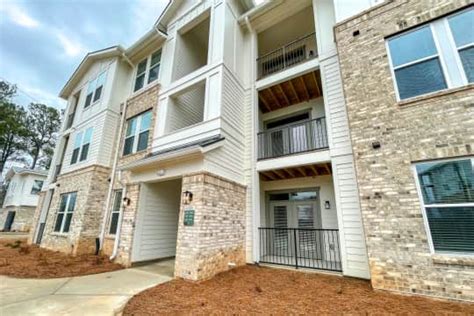 The crest at acworth. The Crest at Acworth offers Studio to 3 Bedroom apartments starting from $1,461 and having 657-1,267 sqft. Here is the current pricing and availability: Studio. 