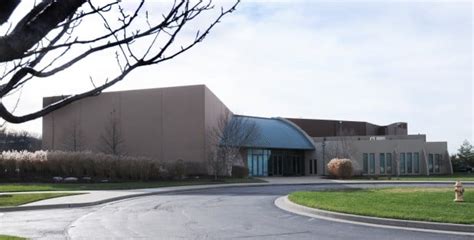  The Crossing church is a multi-site, non denominational church in St. Louis, Missouri. Join us this weekend in Chesterfield, Fenton, Grant's Trail or Mid Rivers. .