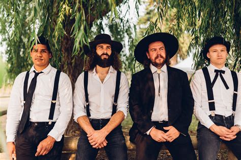 The dead south. Oct 17, 2018 ... The Dead South Brings Tragedy To Life ... The Dead South perform a recent show in Salt Lake City. The folk/bluegrass quartet The Dead South has ... 
