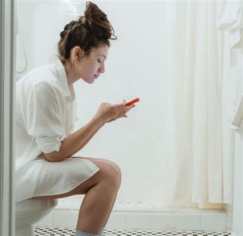 The dirty truth about your phone – and why you need to stop scrolling in the bathroom