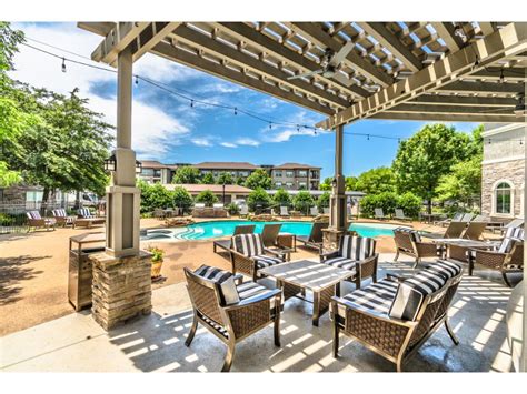 The district at greenville. District at Greenville, Dallas. 501 likes · 1 talking about this · 1,588 were here. District at Greenville offers luxury studio, 1, 2, and 3 bedroom apartment homes in Dallas, TX. 