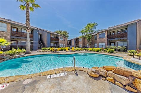 The domain at ellington. The Domain at Ellington – The Perfect Place for You. Apply Now. The Domain at Ellington offers 1 & 2 bedroom apartments in Edgebrook Houston, TX! Fantastic amenities + Great location near Blackhawk Park. … 