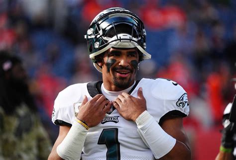 Another bit of good news for the Eagles on Monday after an injury scare to QB Jalen Hurts’ middle finger on Sunday, reports say testing showed no fracture despite “popping out” early in the ...