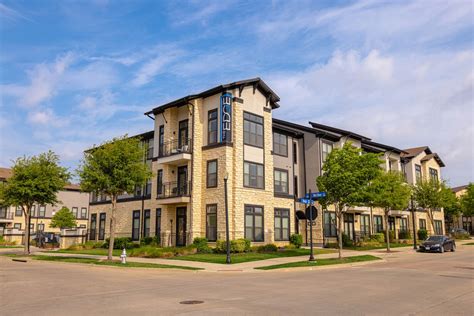 The edge at glade parks apartments. View available apartments for rent at The Edge at Glade Parks in Euless, TX. See photos, move-in specials, floorplans starting from $1,605 for this property. 