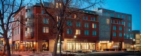 The elizabeth hotel fort collins. With 164 guest rooms, including three extravagant signature suites this Autograph Collection Hotel is a gathering, dining and entertainment … 