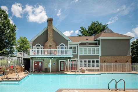 A+ epIQ Rating. Read 589 reviews of The Elms at Oakton in Fairfax,