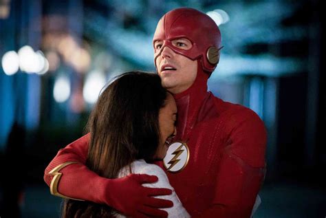 The flash drama. The Flash. Mark Mardon, returns to seek revenge on Joe for the death of Clyde, bearing the same weather-manipulation powers as his deceased sibling. With the Particle Accelerator back online, Barry can go back in time to stop Eobard Thawne on the night of his mother's murder fifteen years ago. 