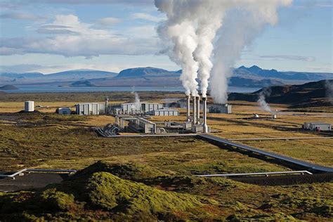 The function of Cooling Towers with Geothermal Energy