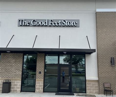 Michael Robinson's Good Feet Review. In 2014, Michael helped lead the Seattle Seahawks to the franchise's first Super Bowl victory. But his feet were in constant pain. In 2015, now retired from professional football, he walked into The Good Feet Store in Richmond, Virginia (Michael's hometown). Skeptical that The Good Feet Store could offer ...