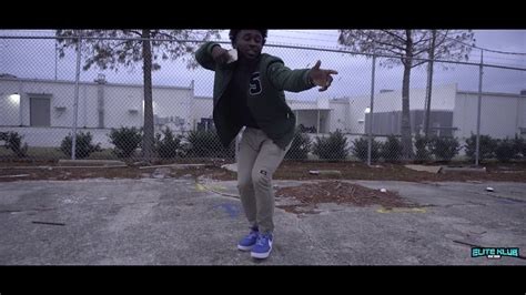 The griddy song. Provided to YouTube by Never Broke Again, LLCRight Foot Creep · YoungBoy Never Broke AgainTop℗ 2020 Never Broke Again, LLCVocals: YoungBoy Never Broke AgainW... 
