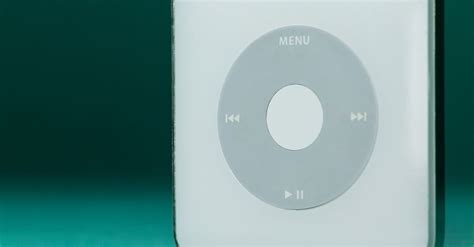 The iPod click wheel was the pinnacle of purposed hardware design