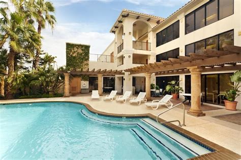 The inn at south padre. Book The Inn at South Padre, South Padre Island on Tripadvisor: See 152 traveller reviews, 64 candid photos, and great deals for The Inn at South Padre, ranked #17 of 35 hotels in South Padre Island and rated 3.5 of 5 at Tripadvisor. 