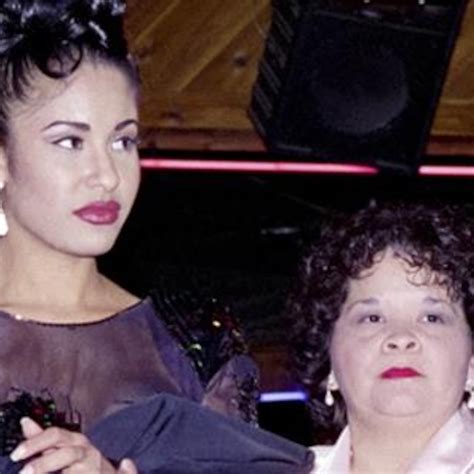 The lady that killed selena quintanilla perez. Yolanda Saldívar, the woman serving a life sentence for the 1995 murder of Tejano icon Selena Quintanilla-Pérez, is hoping to be paroled in March 2025 — but the singer's family is not going to ... 
