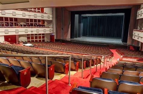 The Lied Center seats up to 2,258 people on its main stage and 250 in the Johnny Carson Theater, hosting events that include stage plays, concerts, and spectacular performing …. 