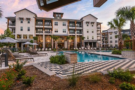 The lodge at hamlin. The Lodge at Hamlin, Winter Garden, Florida. 324 likes · 2 talking about this · 540 were here. The Lodge at Hamlin—1, 2 & 3-bedroom apartments tucked between the water, sunshine, and cypress trees ... 