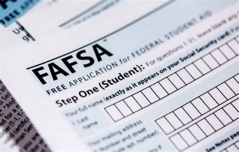 The new FAFSA is meant to make applying for college aid easier, but not everyone can access it yet
