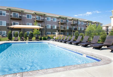 The oaks at lakeview. The Oaks at Lakeview offers the ideal combination of lifestyle and convenience in Omaha, Nebraska's rapidly growing Ralston entertainment district. 17 … 