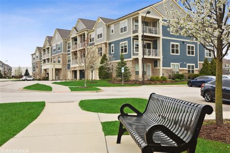 The oaks of vernon hills. 1282 Streamwood Ln #323, Vernon Hills, IL 60061 is an apartment unit listed for rent at $2,295 /mo. The 1,246 Square Feet unit is a 2 beds, 2 baths apartment unit. View more property details, sales history, ... The Oaks Of Vernon … 