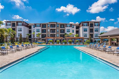 The Oasis at Crosstown, Orlando, Florida. 333 likes · 2 talking about this · 1,166 were here. Oasis at Crosstown is a luxury community of 343-apartment homes located in the center of Orange Coun The Oasis at Crosstown | Orlando FL