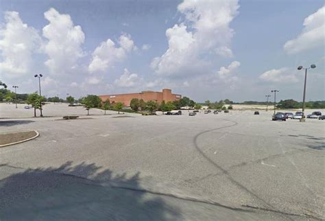 The old Landover Mall location in Prince George’s Co. could become a data center if not selected as FBI HQ site