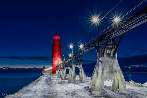 The photographer s guide to great lakes lighthouses. - Chevy cavalier owners manual trac off.