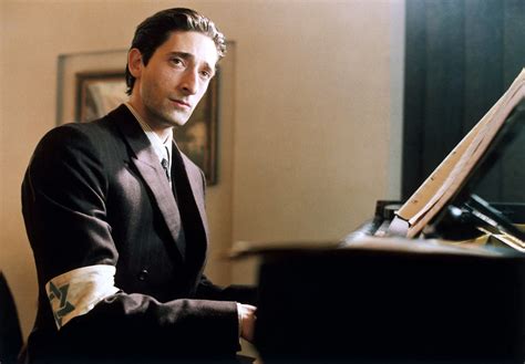 Grand Piano is a 2013 Spanish English-language thriller film directed by Eugenio Mira, written by Damien Chazelle, and starring Elijah Wood and John Cusack. [3] The film is about a once-promising pianist returning for a comeback performance, only to be the target of a sniper who will kill him if he plays one wrong note.. 