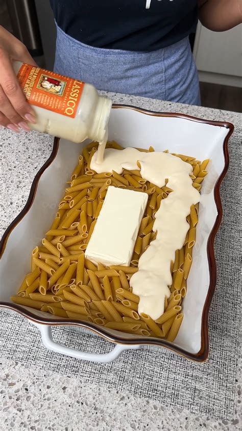 Dec 21, 2019 - This old school Chicken Alfredo recipe is insanely cheesy, deliciously creamy, and best of all? EASY!00:00 Intro1:14 MACA Merch1:53 Seasoning & Flattening ch... Explore. Food And Drink. Visit. Save. ... Sam the Cooking Guy. 0 followers. Chicken Spaghetti Casserole. Chicken Alfredo Recipes. Cheesy Chicken. Chicken Meals. Man …. 