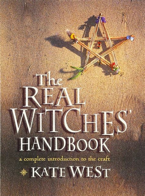 The real witches handbook a complete introduction to craft for both young and old kate west. - Grand opéra livret romeo et juliette classique réimpression.