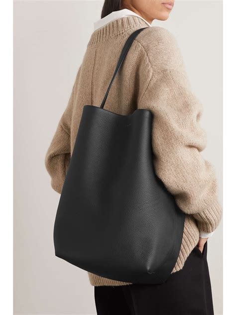 The row park tote