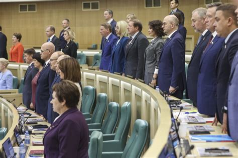 The upper house of Russian parliament approves a ban on gender changes