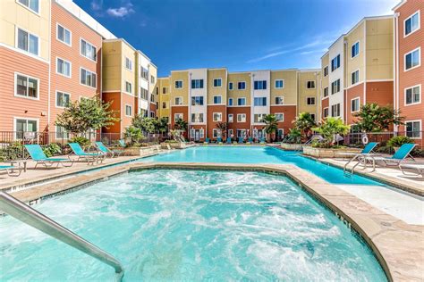 The view on 10th. Welcome to The View on 10th. Next to Baylor. Ideal for Students. Convenient and Comfortable Student Living. Student-Focused Living at Baylor's Doorstep. A Fresh … 