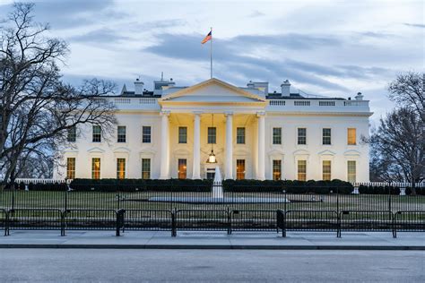 The White House is not in a state. It is located in Washington, D.C. The District of Columbia is a federal district that Congress established in the late 1700s with land Virginia a.... 