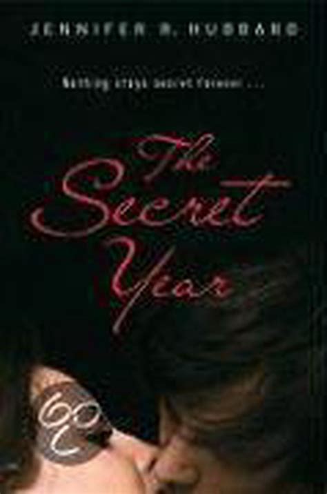 Full Download The Secret Year By Jennifer R  Hubbard