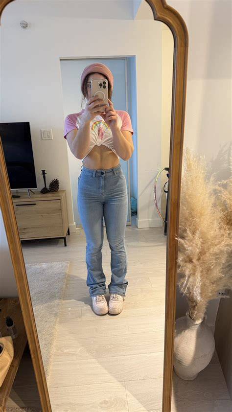 Thehoopsydaisy Free