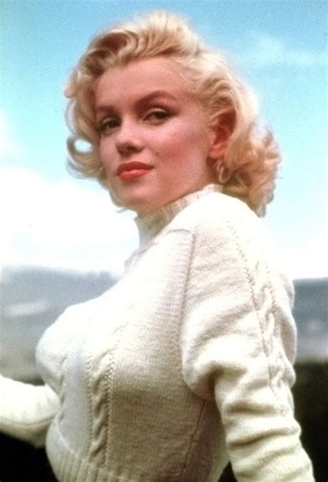 A lifestyle guide and tribute to the style, glamour, and showmanship of Hollywood&39;s most iconic star, with Marilyn-inspired lessons and inspiration for today&39;s woman. . Themarilynm
