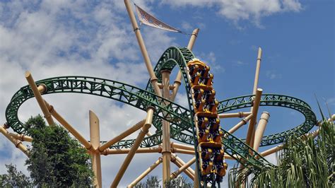 Theme Parks Offering Free Admission to Active Military Members ...