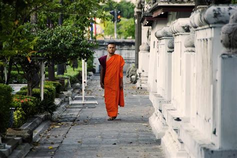 Theravada Buddhism—History and Teachings - Learn Religions