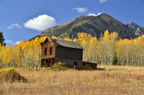 These 9 abandoned Colorado ghost towns will give you the chills