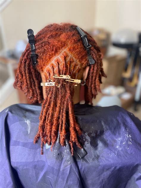Repeat the previous step, up and down the loc, without going all the way down to either end. Leave at least 3 inches of hair unlocked at both ends. Blunt the end. On one end of the loc, twist the hair between your fingers and fold it down. Crochet the end of the loc from several angles to create a blunted end.. 