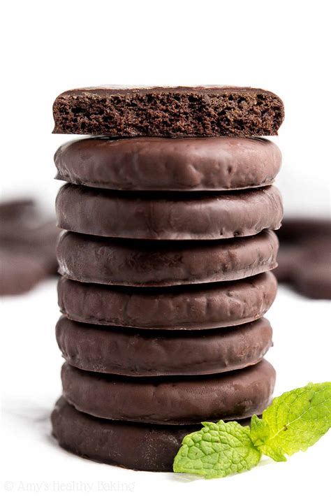 Thin mints. Learn how to make copycat thin mint cookies with chocolate sugar cookies, peppermint extract, and chocolate coating. These crunchy and minty cookies are easy to make and delicious straight out of the … 