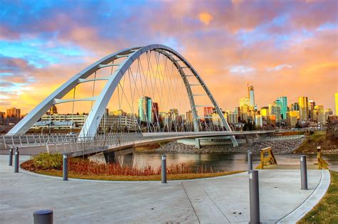 Things to do in edmonton. Traveling from Edmonton to Calgary can be a hassle, especially when it comes to finding a reliable and safe mode of transportation. However, Red Arrow is here to ensure you have a ... 