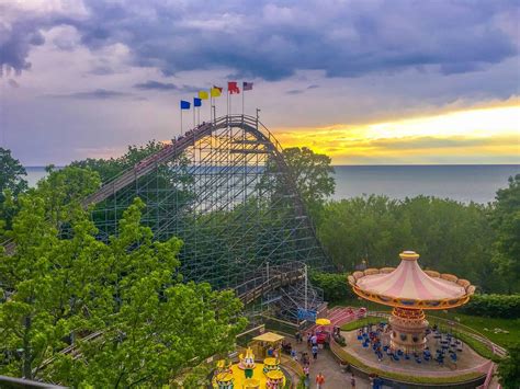 Things to do in erie pa. Jul 13, 2023 · 10 fun, free things to do in Erie: publilc art, public park, fly kites, giant slides, labyrinth, Presque Isle, Wintergreen Gorge, Perry Square, TREC 