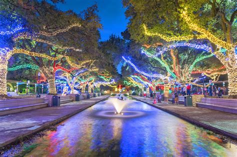 Things to do in houston at night. It is home to an ice-skating rink that is open year-round. Escape the muggy Texas heat together in the summer or hold hands and skate around one of Houston’s most beautiful Christmas trees over the holidays. Admission is $14 and skate rentals are $5. Lockers are available to store your things for just a dollar. 